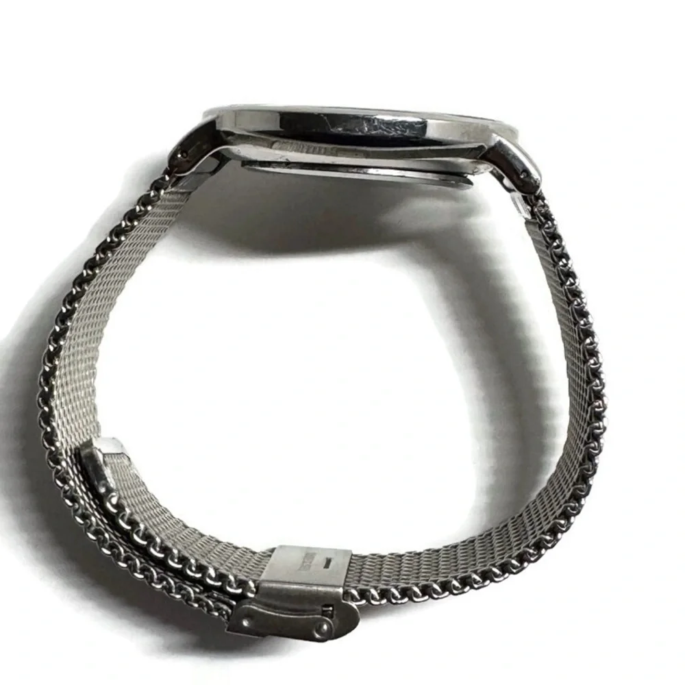 Kenneth Cole kenneth cole